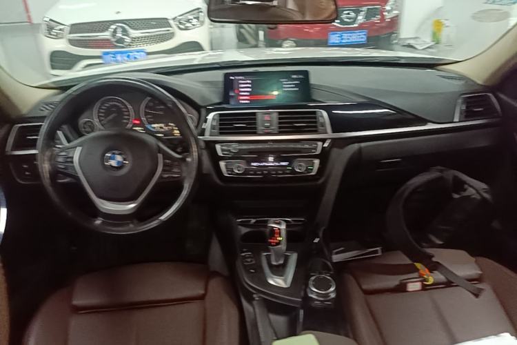 Used BMW 3 Series 2019 320Li Fashion Model Center Console