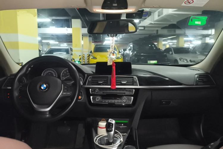 Used BMW 3 Series 2019 320Li Fashion Model Center Console