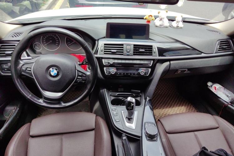 Used BMW 3 Series 2019 320Li Fashion Model Center Console