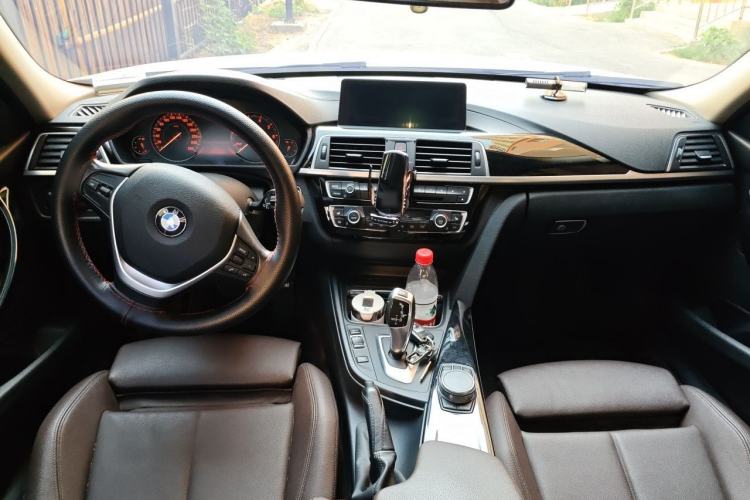 Used BMW 3 Series 2019 320Li Fashion Model Center Console