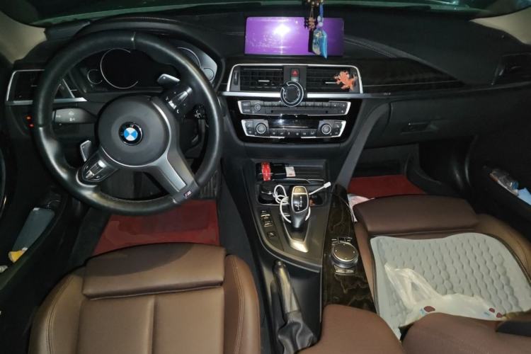 Used BMW 3 Series 2019 320Li M Sport Night Edition Center Console