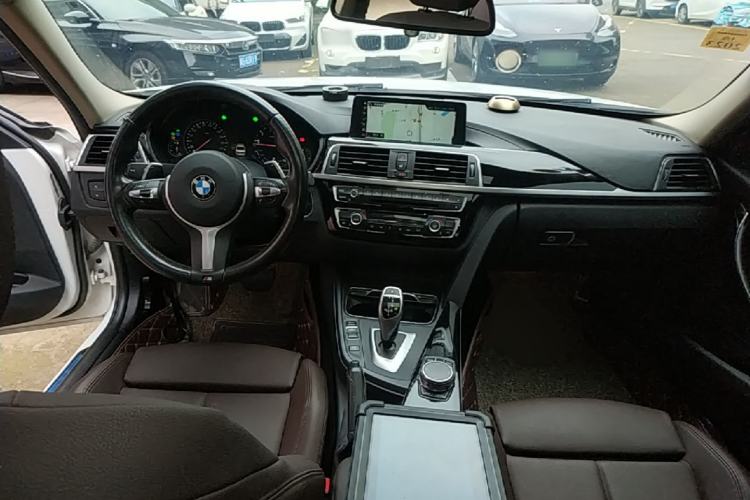 Used BMW 3 Series 2019 320Li M Sport Package Center Console