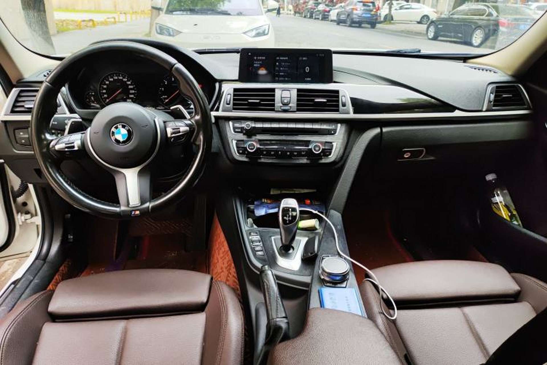 Used BMW 3 Series 2019 320Li M Sport Package Center Console