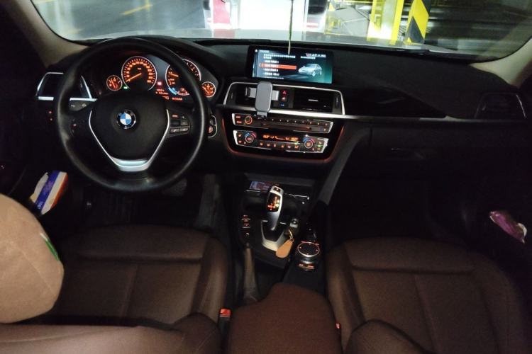Used BMW 3 Series 2019 320Li Fashion Model Center Console