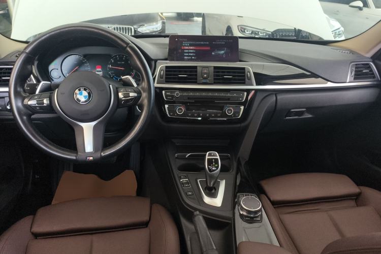 Used BMW 3 Series 2019 320Li M Sport Package Center Console