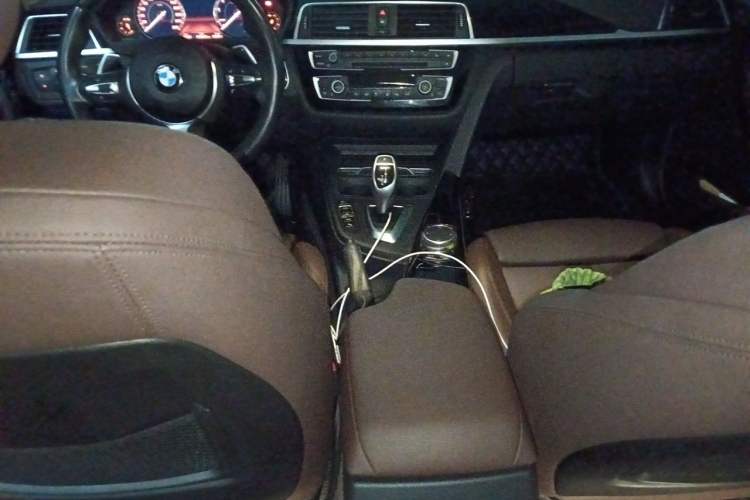 Used BMW 3 Series 2019 320Li M Luxury Package Center Console