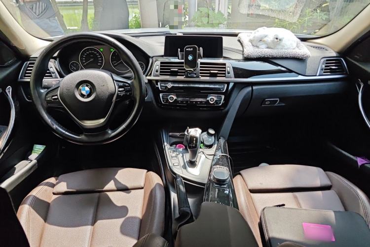 Used BMW 3 Series 2019 320Li Fashion Model Center Console