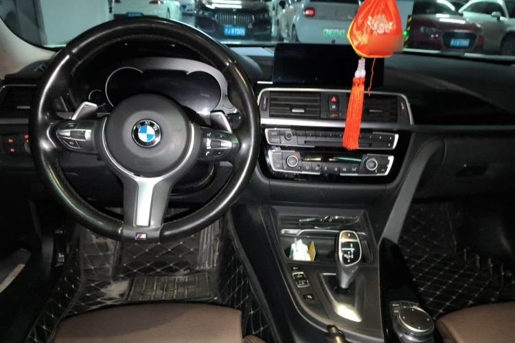 Used BMW 3 Series 2019 320Li M Sport Package Center Console