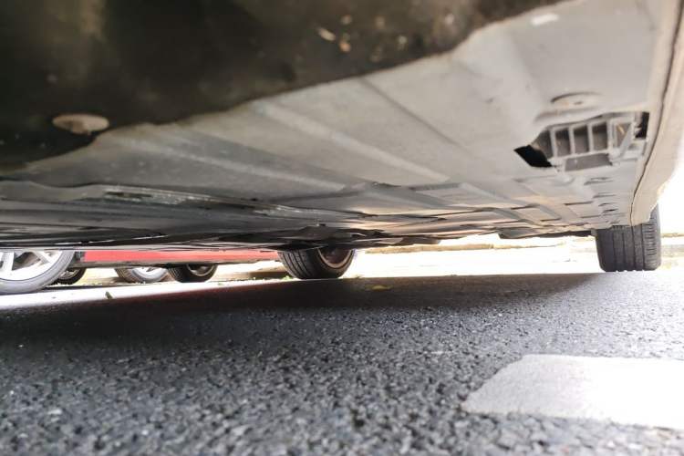 Used BMW 3 Series 2019 320Li Fashion Model Chassis Front Left