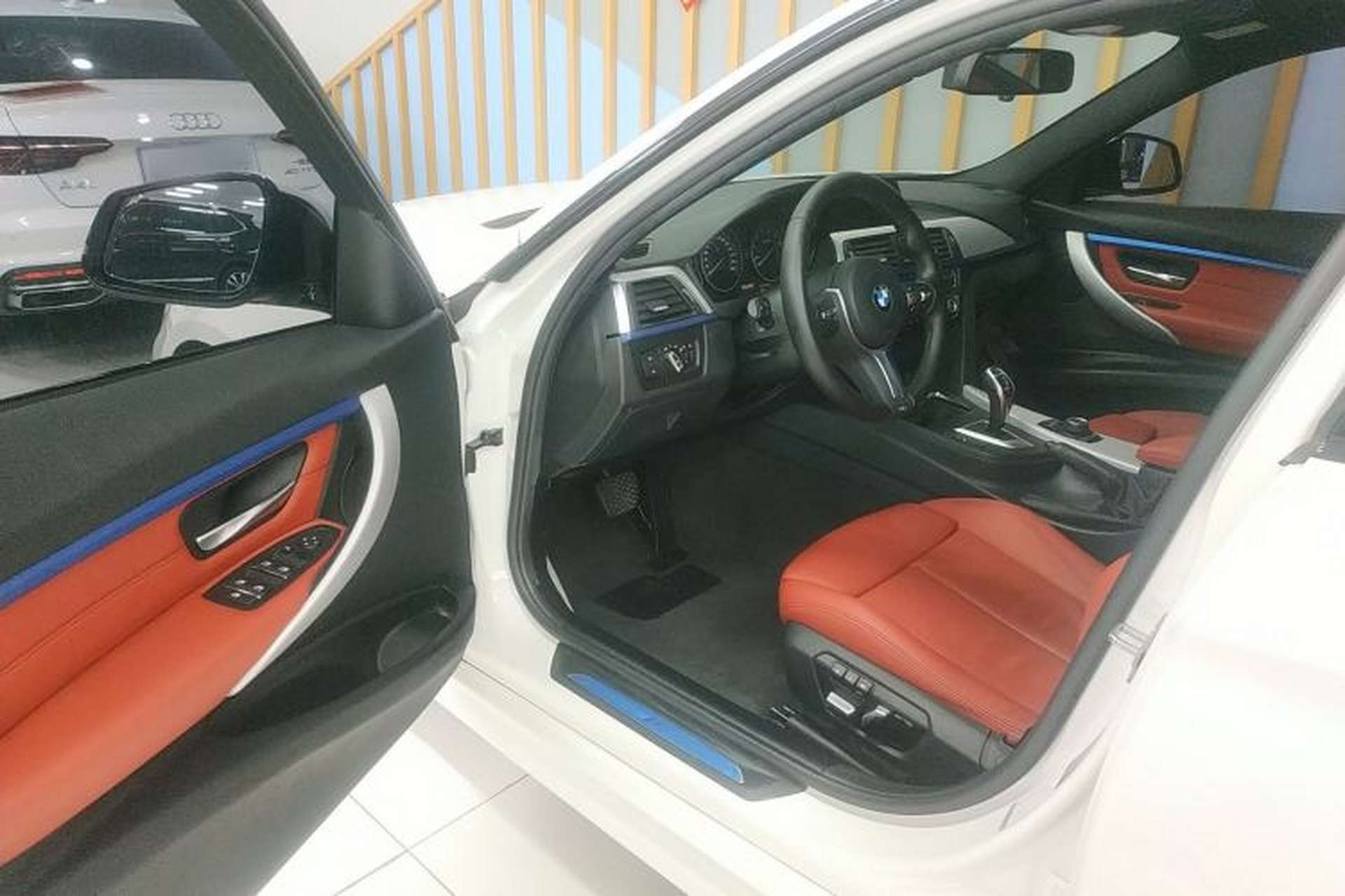 Used BMW 3 Series 2019 320i M Sport Package Driver Seat