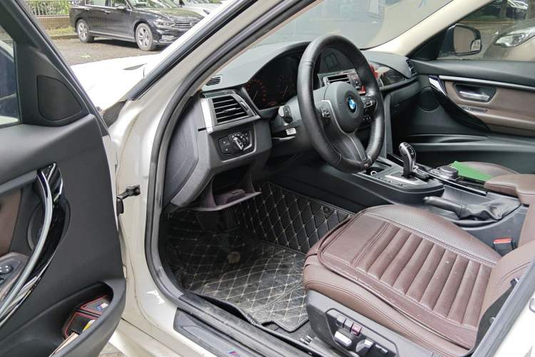 Used BMW 3 Series 2019 320Li M Sport Package Driver Seat