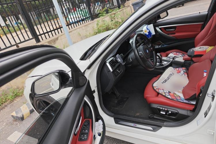 Used BMW 3 Series 2019 320i M Sport Package Driver Seat