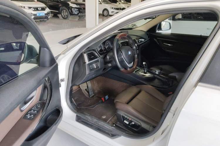 Used BMW 3 Series 2019 320Li Fashion Model Driver Seat