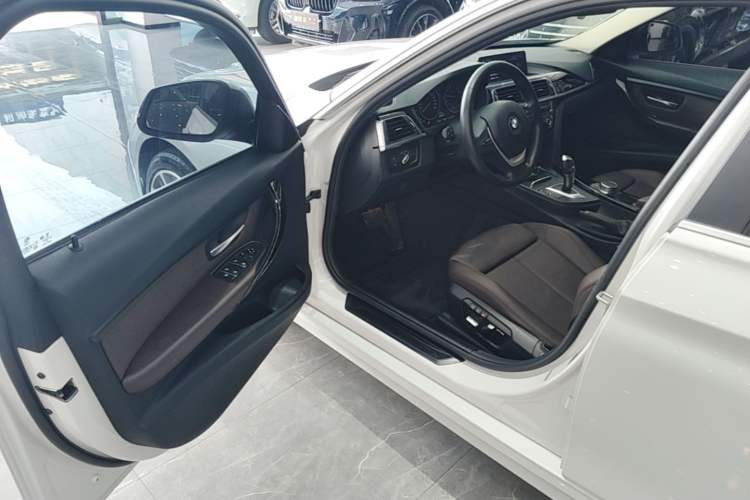 Used BMW 3 Series 2019 320Li Fashion Model Driver Seat