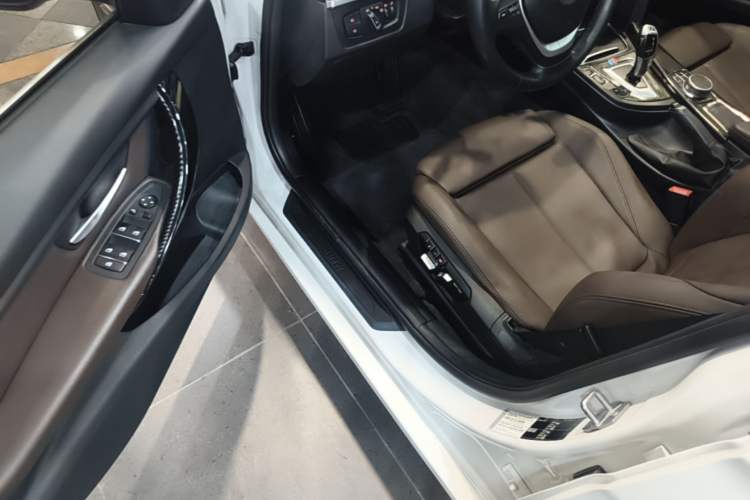 Used BMW 3 Series 2019 320Li Fashion Model Driver Seat