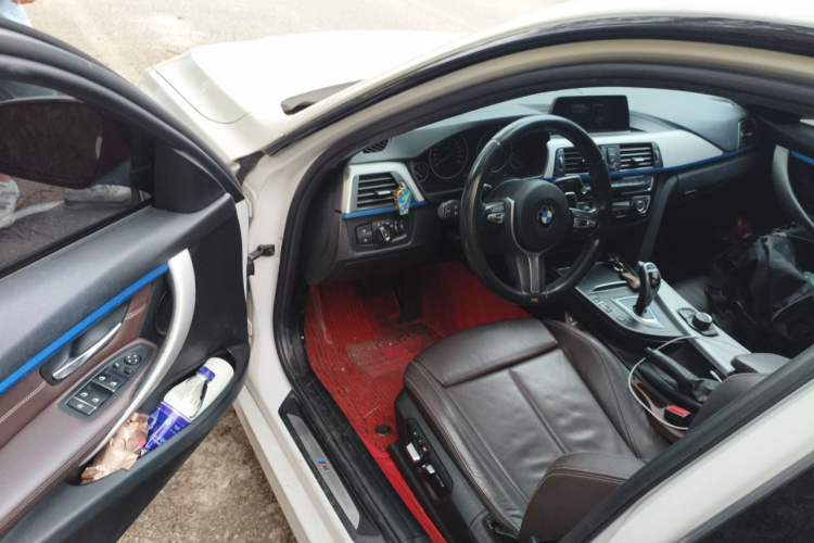 Used BMW 3 Series 2019 320i M Sport Package Driver Seat