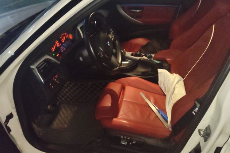 Used BMW 3 Series 2019 320i M Sport Package Driver Seat