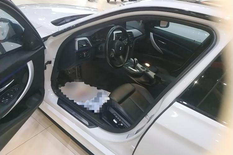 Used BMW 3 Series 2019 320i M Sport Package Driver Seat