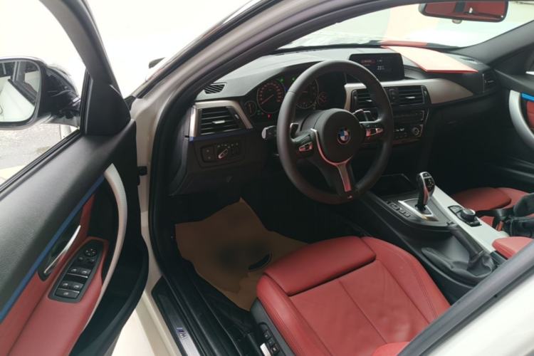 Used BMW 3 Series 2019 320i M Sport Package Driver Seat
