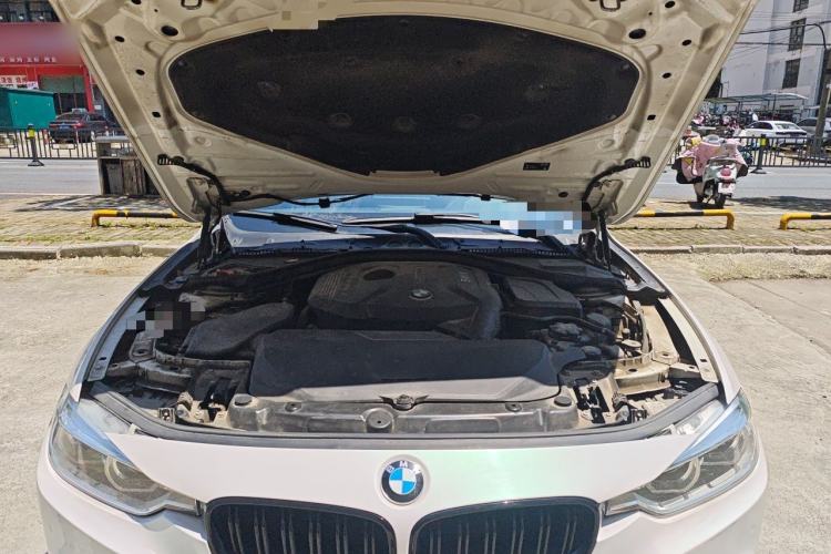 Used BMW 3 Series 2019 320Li M Sport Package Engine Bay