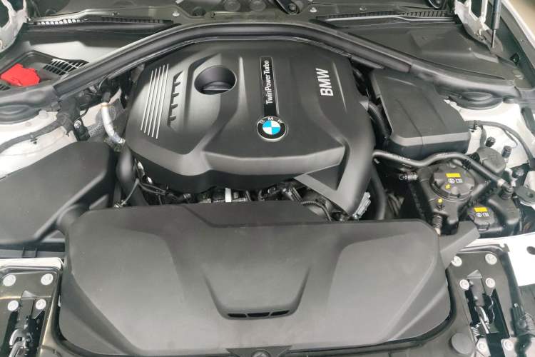Used BMW 3 Series 2019 320i M Sport Package Engine Bay
