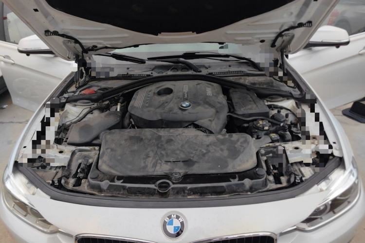 Used BMW 3 Series 2019 320Li Fashion Model Engine Bay