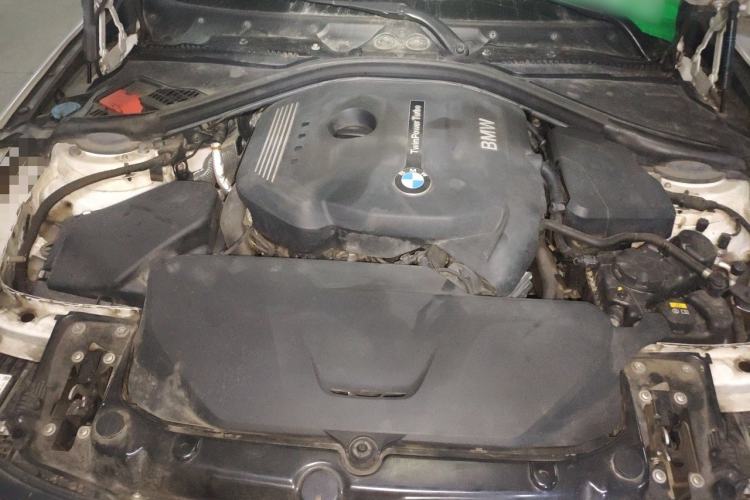 Used BMW 3 Series 2019 320Li Fashion Model Engine Bay