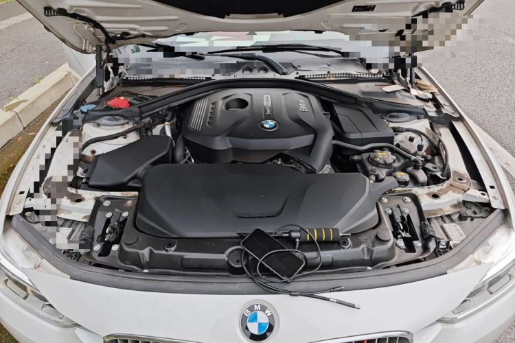 Used BMW 3 Series 2019 320Li Fashion Model Engine Bay