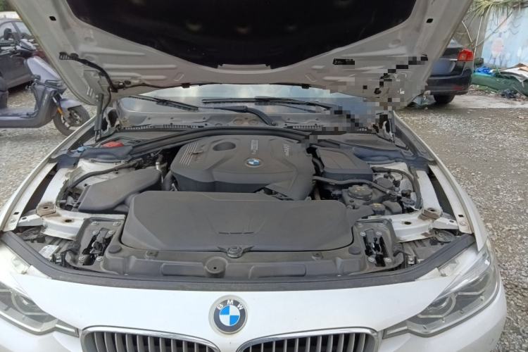 Used BMW 3 Series 2019 320Li Fashion Model Engine Bay