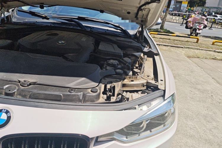 Used BMW 3 Series 2019 320Li M Sport Package Engine Bay Left