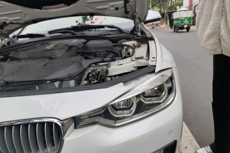Used BMW 3 Series 2019 320Li Fashion Model Engine Bay Left