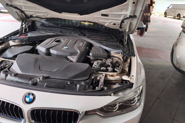 Used BMW 3 Series 2019 320Li M Sport Package Engine Bay Left