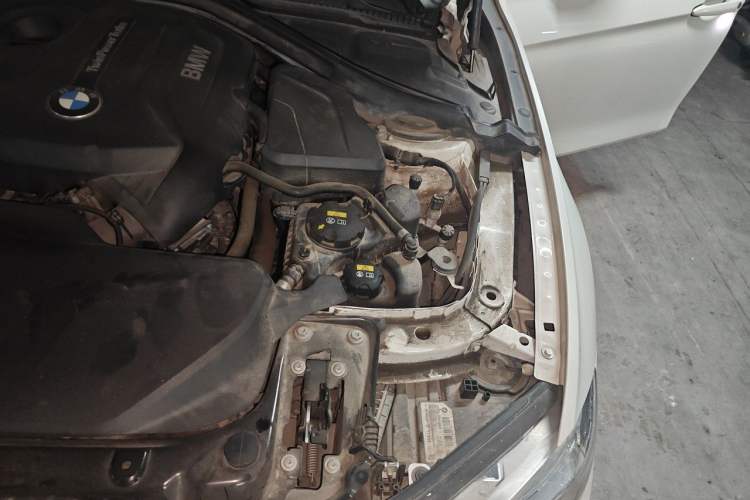 Used BMW 3 Series 2019 320Li M Sport Package Engine Bay Left