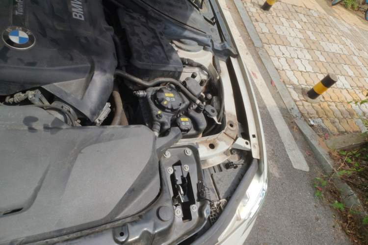 Used BMW 3 Series 2019 320Li Fashion Model Engine Bay Left