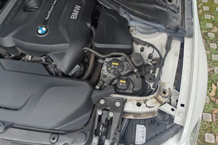 Used BMW 3 Series 2019 320Li Fashion Model Engine Bay Left