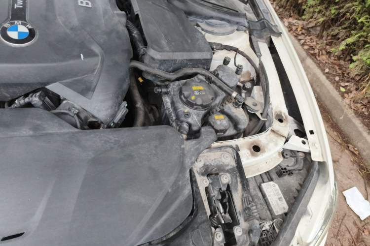Used BMW 3 Series 2019 320i M Sport Package Engine Bay Left