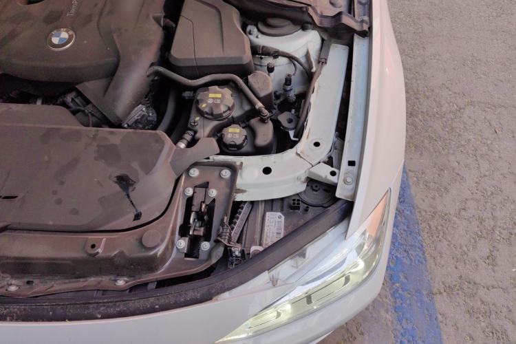 Used BMW 3 Series 2019 320Li Fashion Model Engine Bay Left