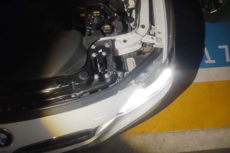 Used BMW 3 Series 2019 320Li M Sport Package Engine Bay Left