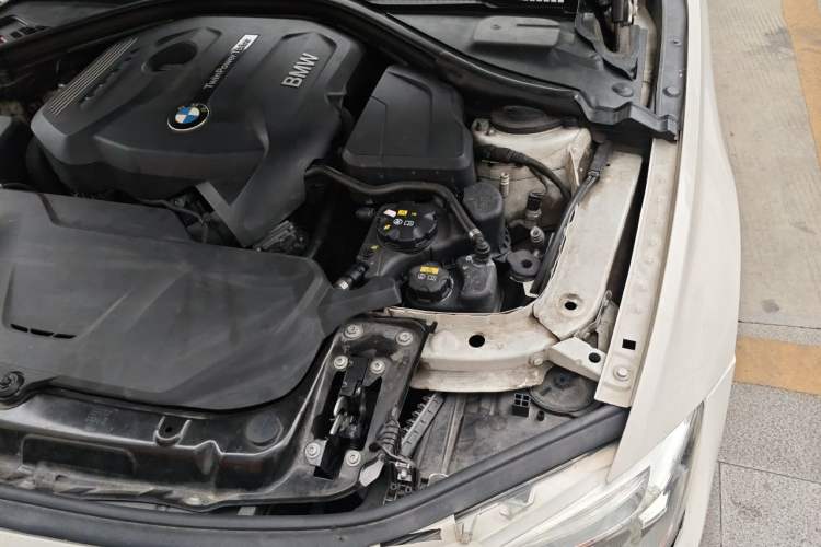 Used BMW 3 Series 2019 320Li M Sport Package Engine Bay Left