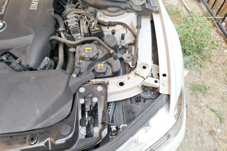 Used BMW 3 Series 2019 320Li Fashion Model Engine Bay Left