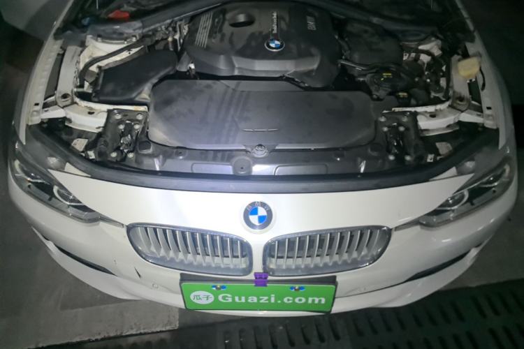 Used BMW 3 Series 2019 320Li Fashion Model Engine Bay
