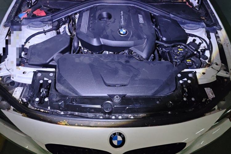 Used BMW 3 Series 2019 320i M Sport Night Edition Engine Bay