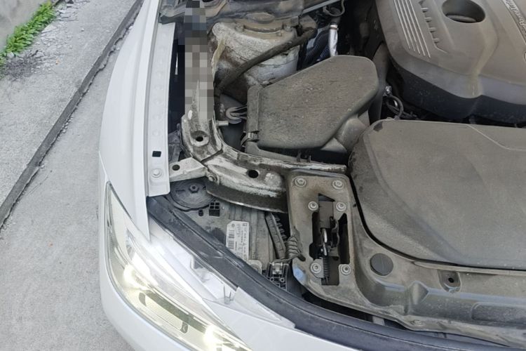 Used BMW 3 Series 2019 320Li Fashion Model Engine Bay Right