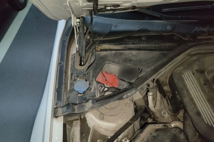 Used BMW 3 Series 2019 320Li M Sport Package Engine Bay Right