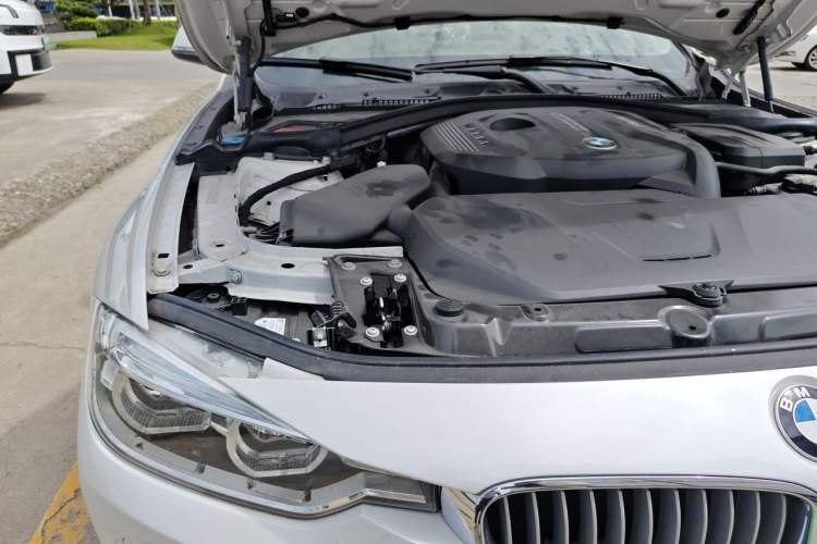 Used BMW 3 Series 2019 320Li Fashion Model Engine Bay Right