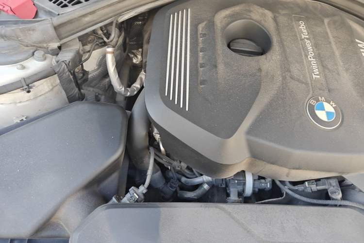 Used BMW 3 Series 2019 320i M Sport Night Edition Engine Bay Right