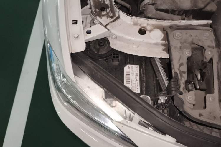 Used BMW 3 Series 2019 320Li M Sport Package Engine Bay Right