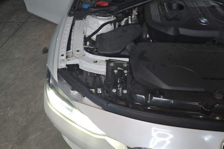 Used BMW 3 Series 2019 320Li Fashion Model Engine Bay Right