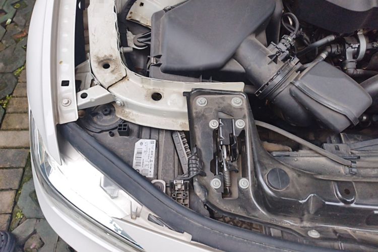 Used BMW 3 Series 2019 320Li M Sport Package Engine Bay Right