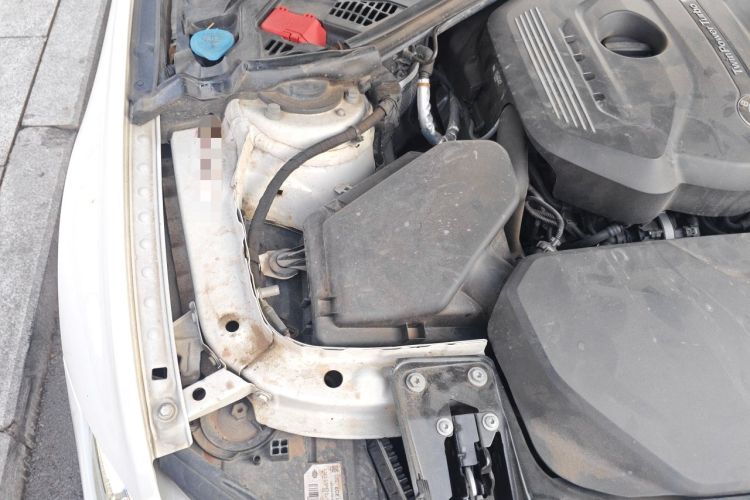 Used BMW 3 Series 2019 320i M Sport Package Engine Bay Right